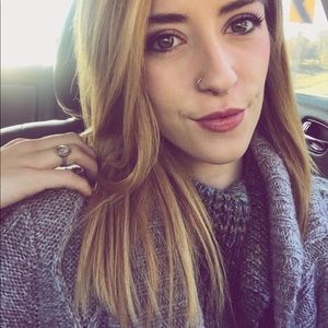 Meet your Posher, Mackenzie